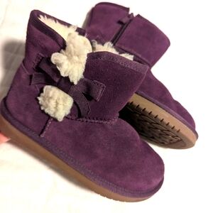Koolaburra by UGG Girls Victoria Mini Zip up Boots purple with bows size 13